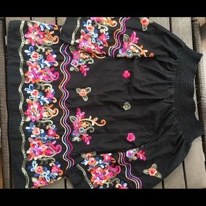 Boutique Color-full Fall Top Size Medium